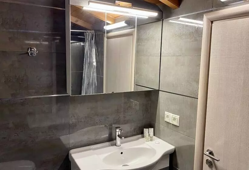 Perhesviitti, Aar Hotel & Spa Ioannina