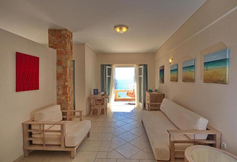 سوییت با استخر, Alonissos Beach Bungalows And Suites