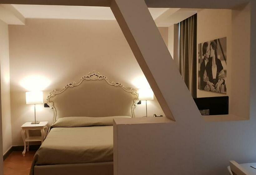 غرفة كومفورت, Art & Jazz