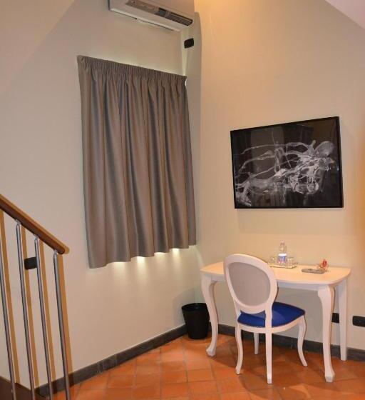 غرفة كومفورت, Art & Jazz