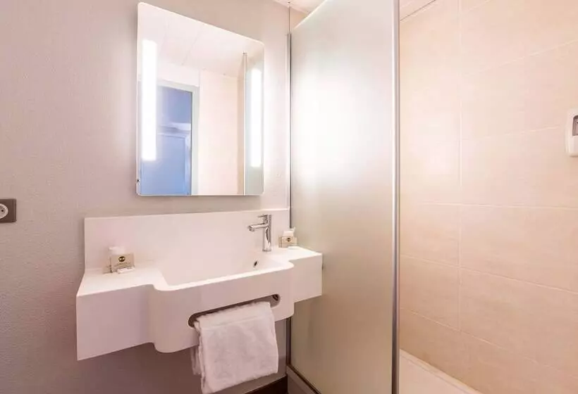 スタンダード４人部屋, B&b Hotel Saint Jean De Maurienne