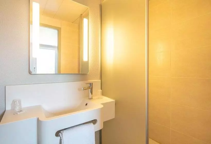 スタンダード４人部屋, B&b Hotel Saint Jean De Maurienne