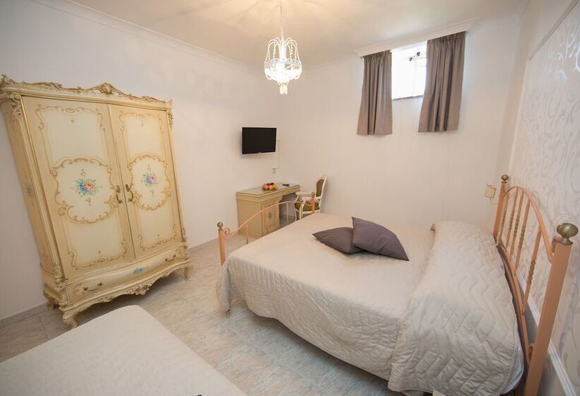 חדר סטנדרט לשלושה, Imperiale