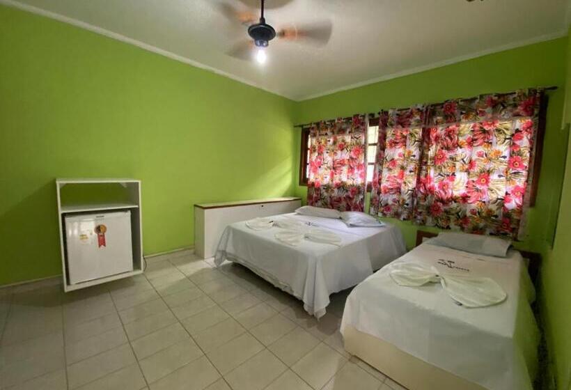 标准三人间, Mar Casado