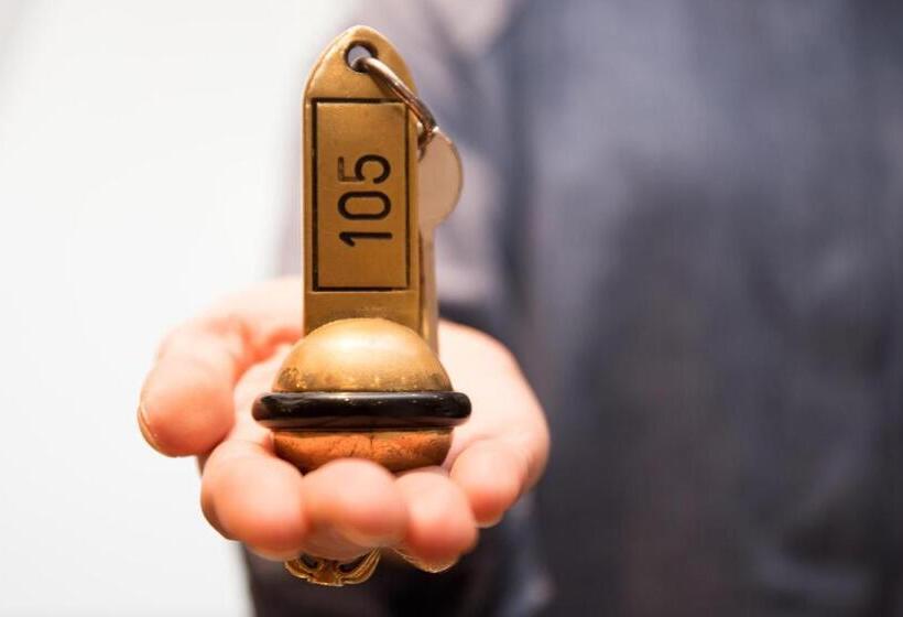 스탠다드 룸, Pittini