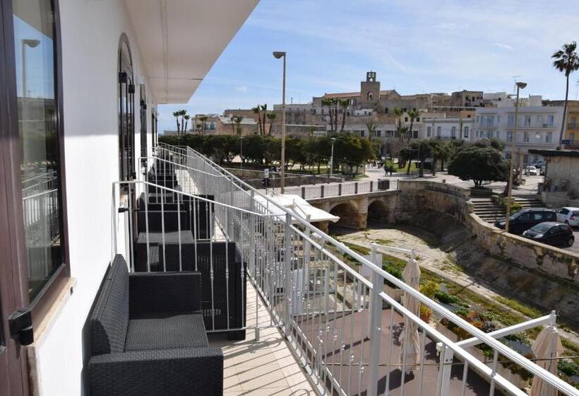 اتاق استاندارد با چشم‌انداز شهر, Profumo Di Mare
