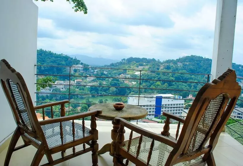 Deluxe Triple Room, See Kandy