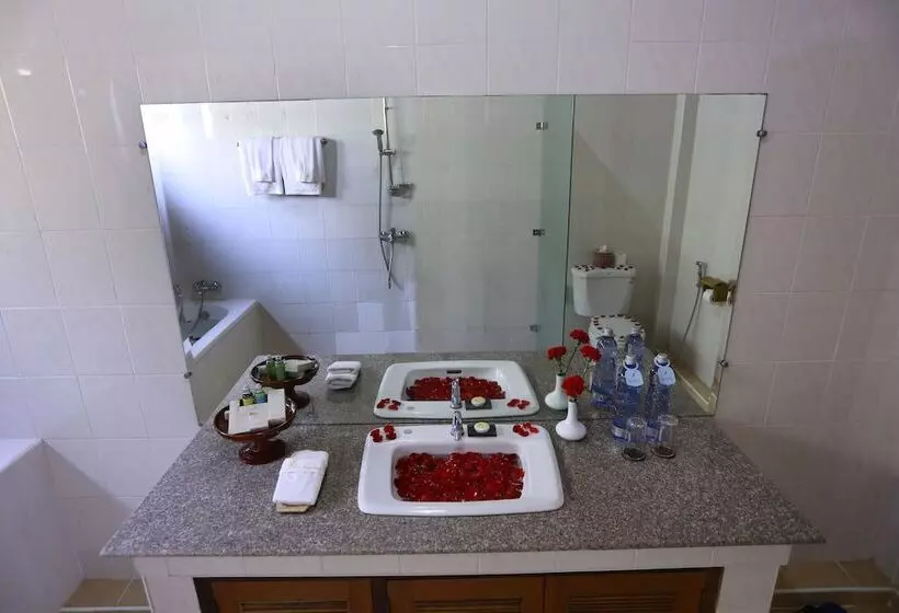سوییت, Kma Shwe Pyi Bago Resort