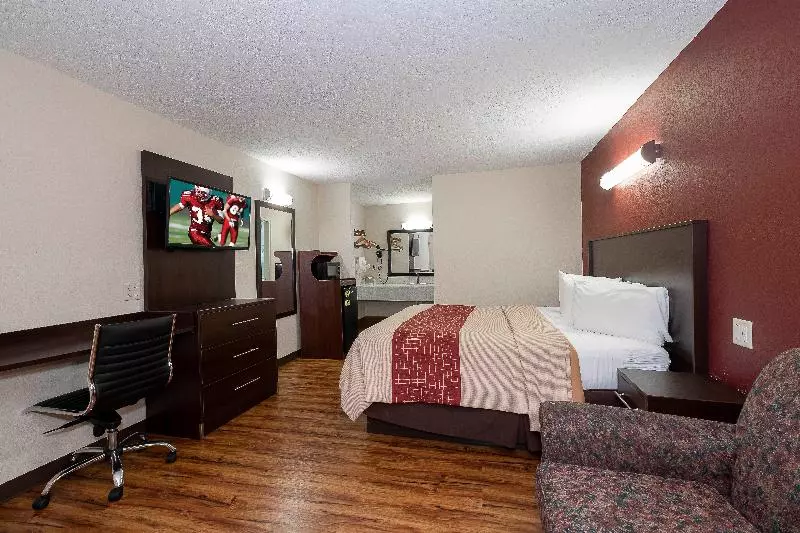キングサイズベッドのスーペリアルーム, Red Roof Inn Starkville  University