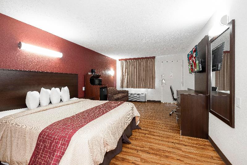 디럭스 룸 킹사이즈 침대, Red Roof Inn Starkville  University