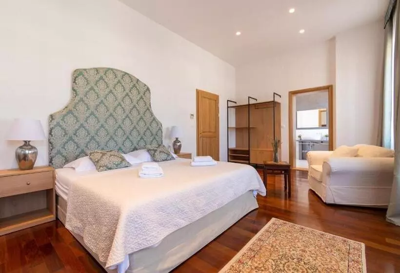 オーシャンビューデラックスルームバルコニー付き, B&b Heritage Villa Apolon