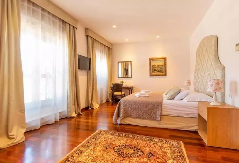 オーシャンビューデラックスルームバルコニー付き, B&b Heritage Villa Apolon