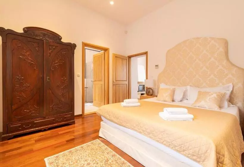 オーシャンビュースイート, B&b Heritage Villa Apolon