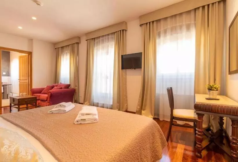 オーシャンビューデラックスルームバルコニー付き, B&b Heritage Villa Apolon
