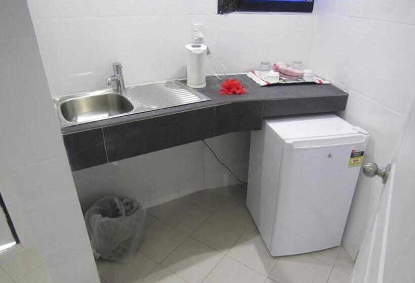 Egyszobás Villa, Stevensons At Manase