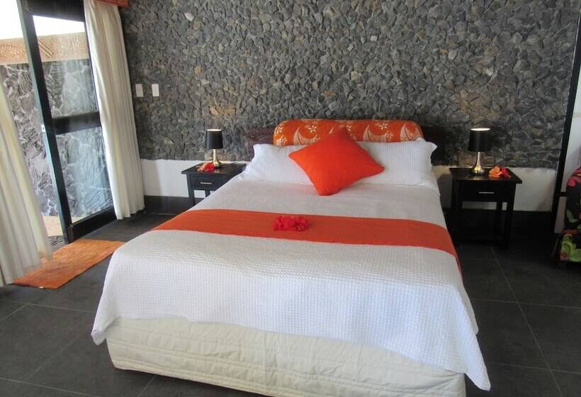 Egyszobás Villa, Stevensons At Manase