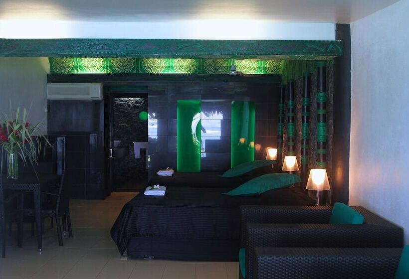 Lakosztály, Stevensons At Manase