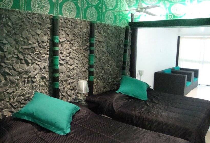 Lakosztály, Stevensons At Manase