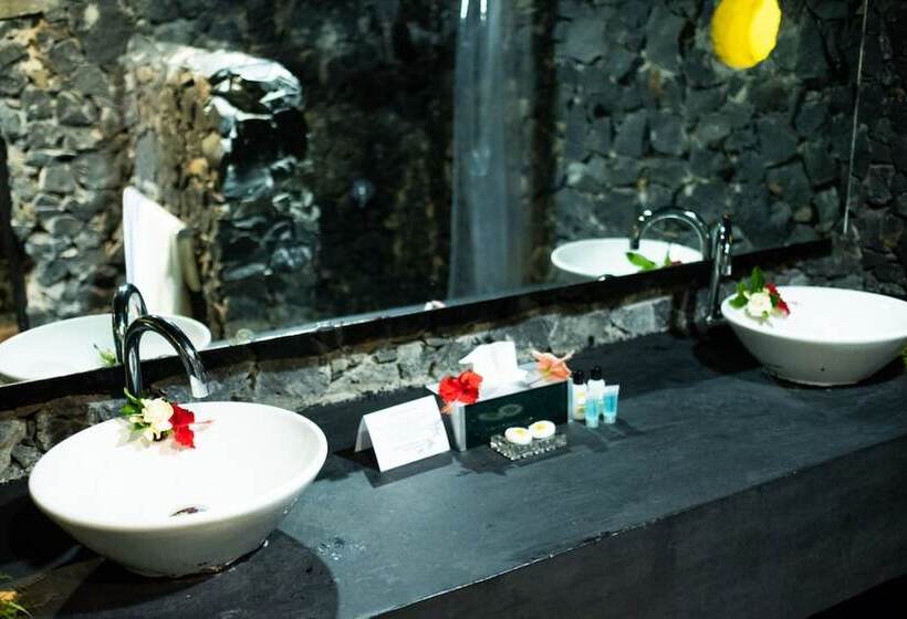 Lakosztály, Stevensons At Manase