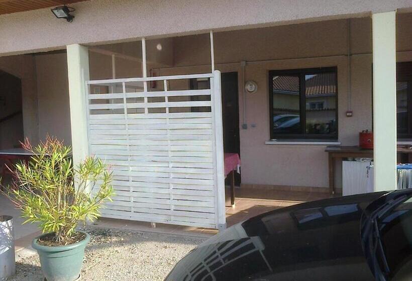 家庭间, Auberge De L'europe