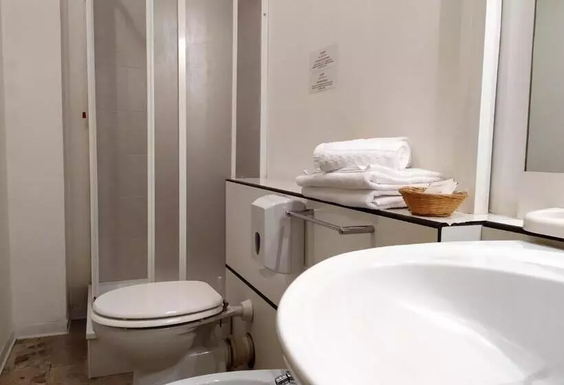 اتاق استاندارد یک نفره, B&b Cameracaffe Centro