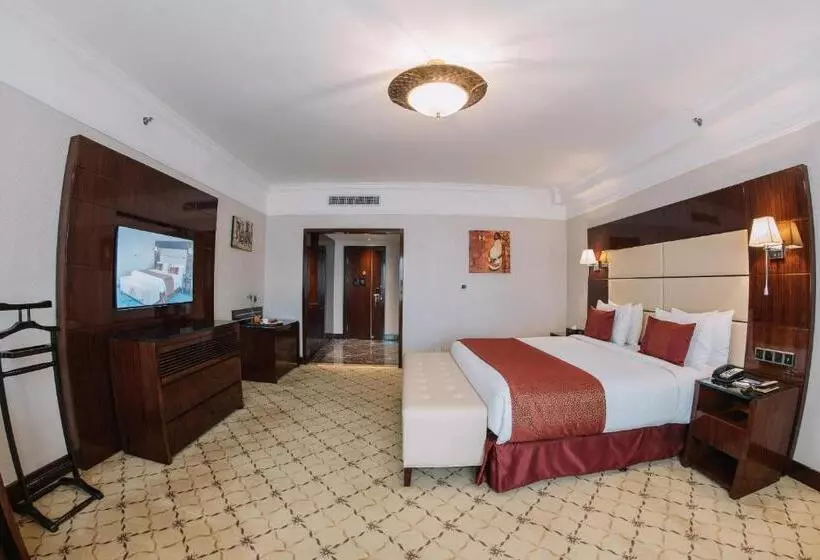 キングサイズベッドのエクゼクティブルーム, Golden Tulip Addis Ababa