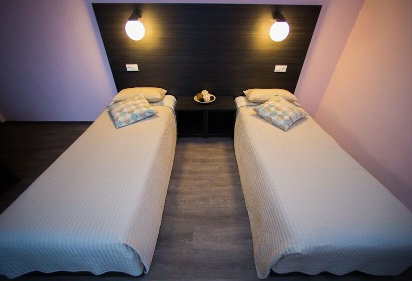 اتاق استاندارد, Guesthouse Kosmos