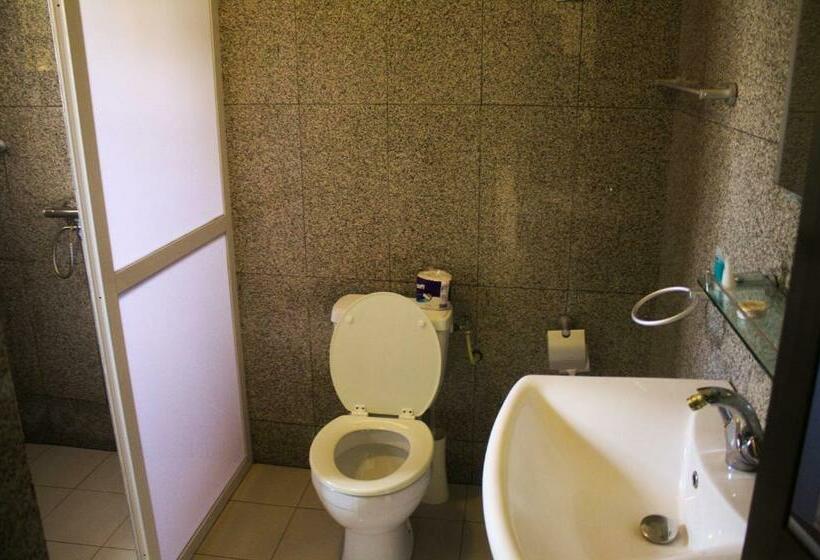 بانگلوی استاندارد, Residence Madiba