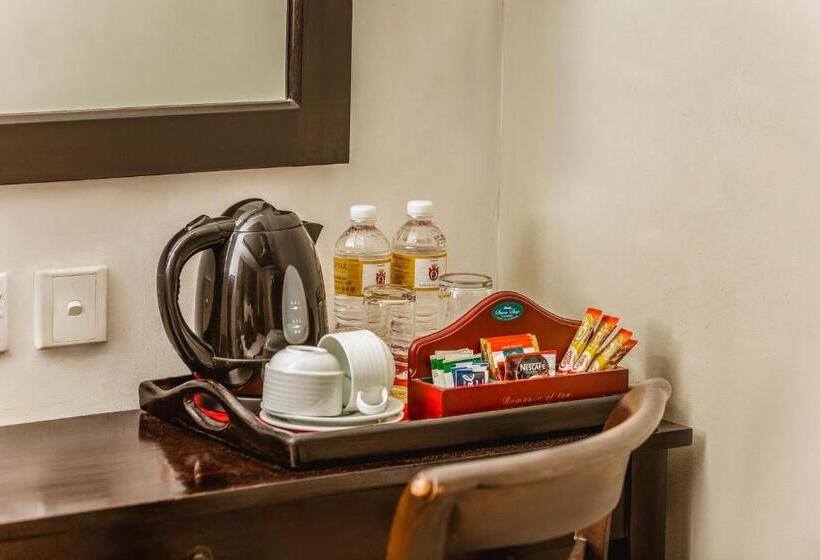 带观景的标准间, Kandy City Hotel By Earl S