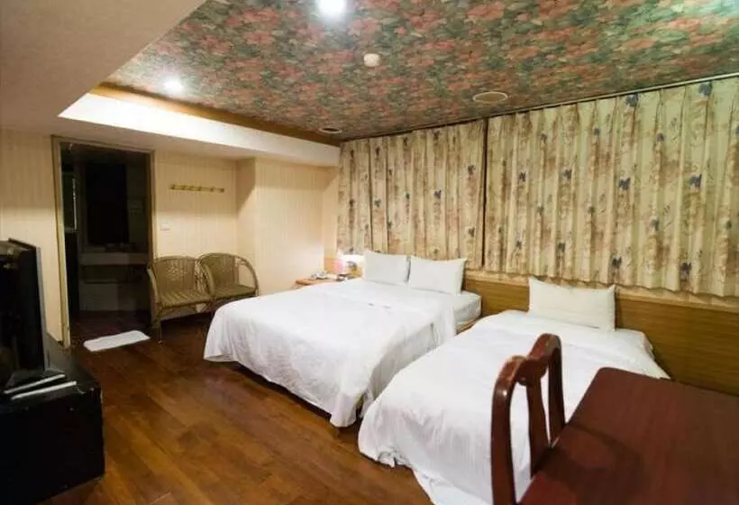 اتاق استاندارد سه نفره, Shanghai