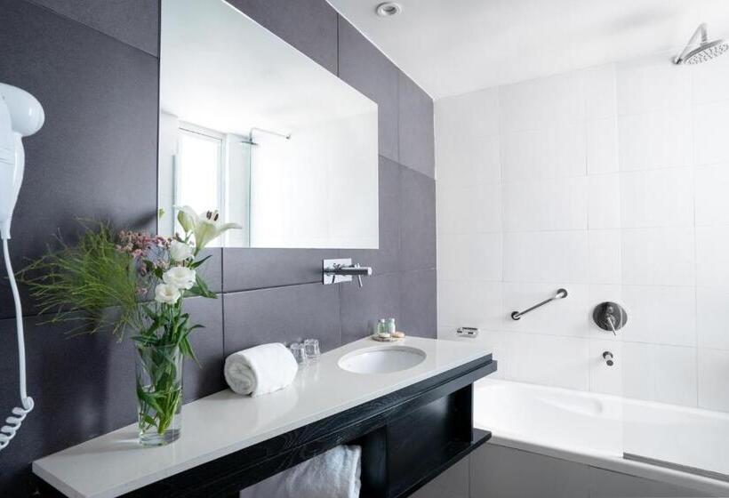 اتاق سوپریور, Urbanica The Libertador