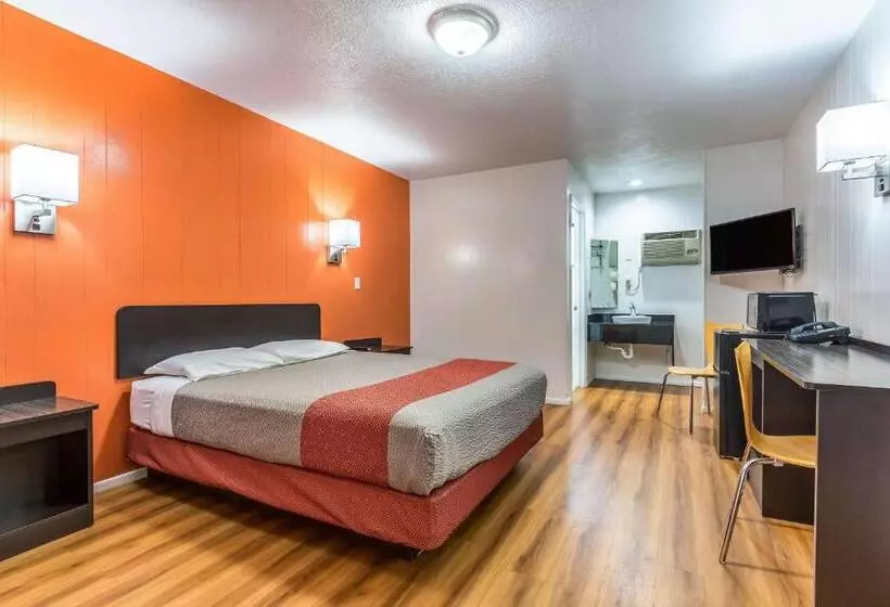 スタンダードルーム, Motel 6tremonton, Ut