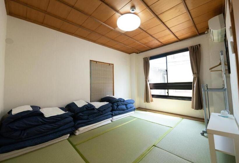 Quarto Triplo Estandar Banheiro Compartilhado, Guest House Danran