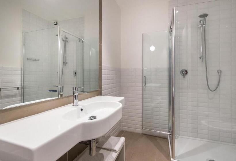 غرفة قياسية, Il Gallo Bianco