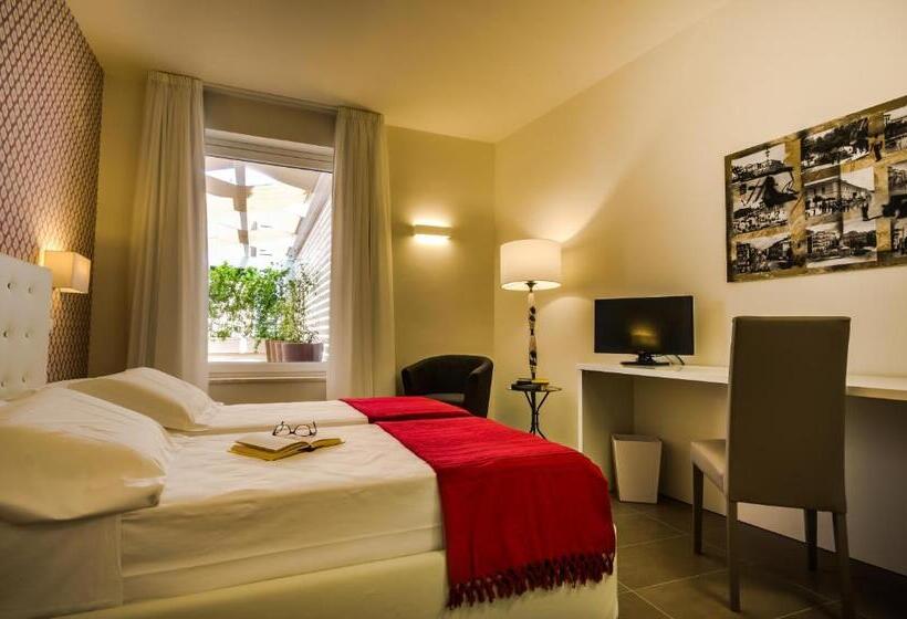 غرفة قياسية, Il Gallo Bianco