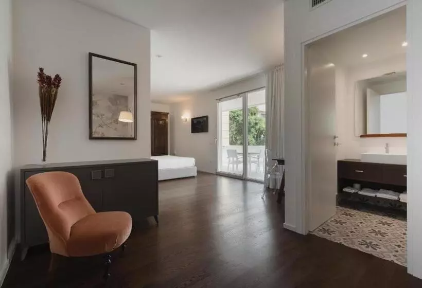 Suite with Terrace, Il Gallo Bianco