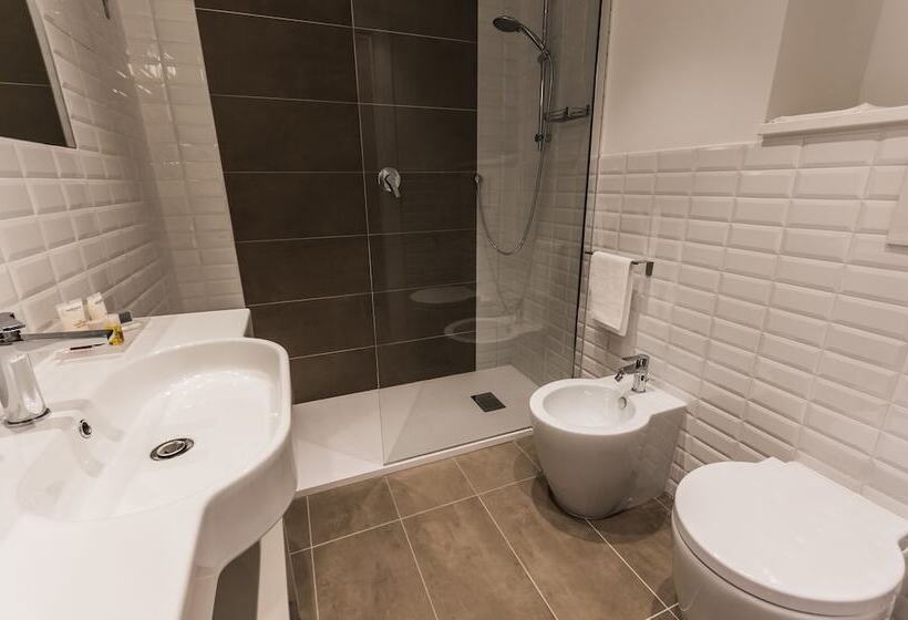 غرفة ديلوكس, Il Gallo Bianco