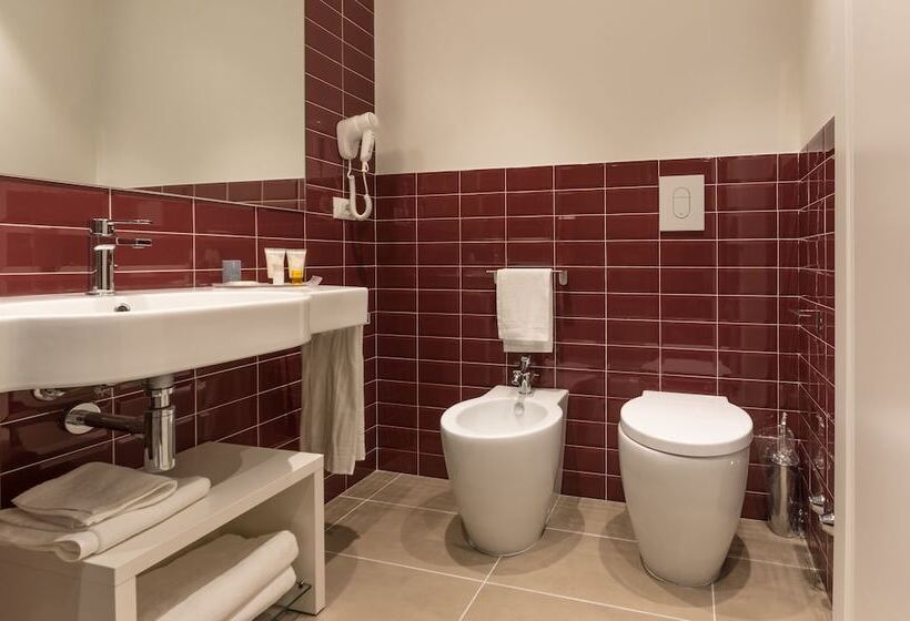 غرفة تنفيذية, Il Gallo Bianco