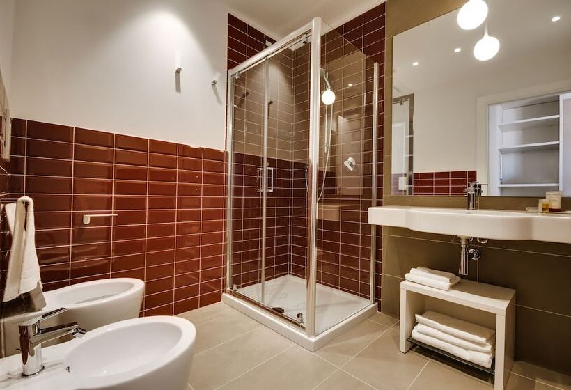 غرفة قياسية, Il Gallo Bianco