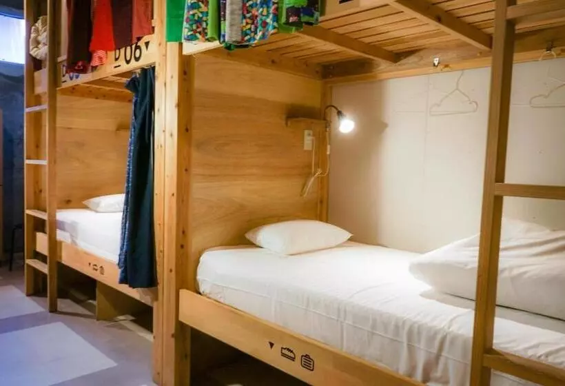 スタンダードルーム, Hostel Tangatable