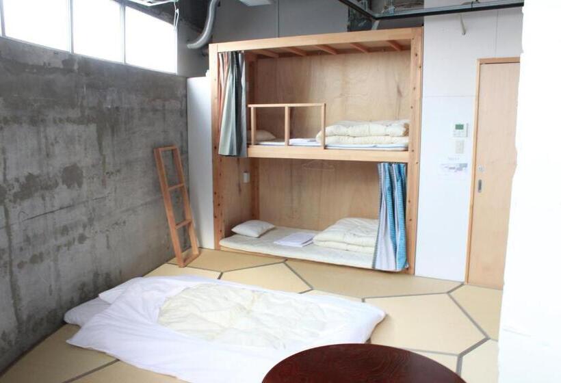 四人标准间, Hostel Tangatable