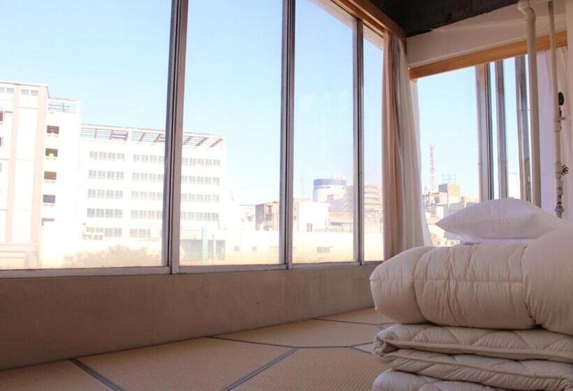 اتاق استاندارد چهار تخته, Hostel Tangatable