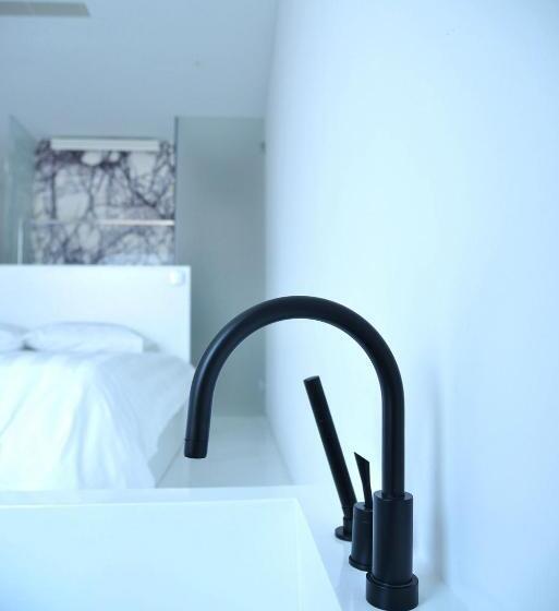 اتاق لوکس, Lokàl Boutique