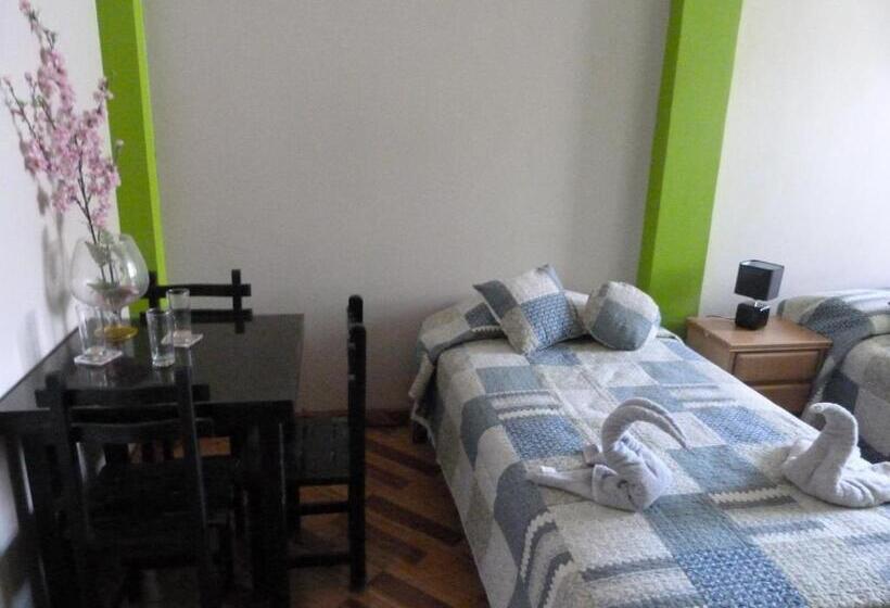 اتاق استاندارد سه نفره, Matryoshka