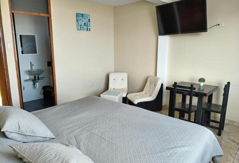 اتاق کلاسیک با چشم‌انداز شهر, Matryoshka