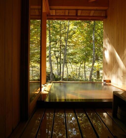 חדר סופריור, Mozumo