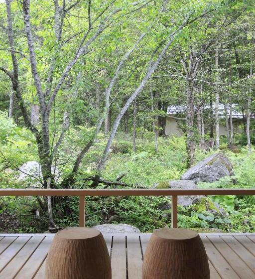 חדר סטנדרט, Mozumo