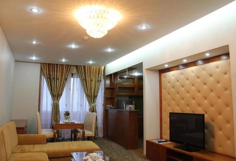 1 Bedroom Apartment City View, Petro