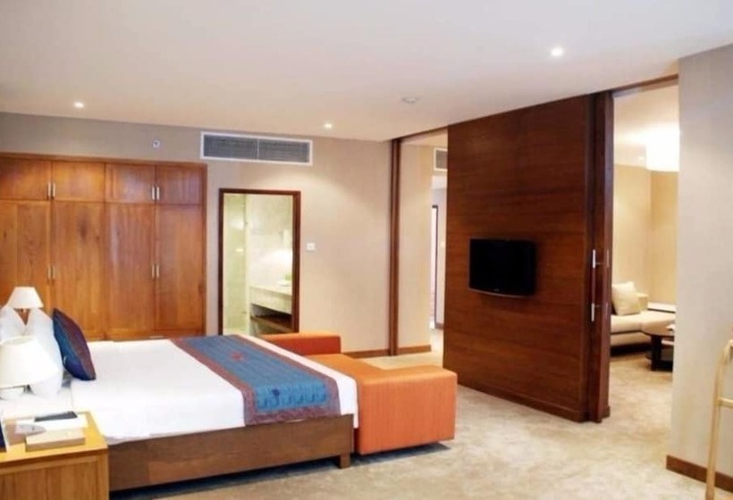 1 Bedroom Apartment City View, Petro