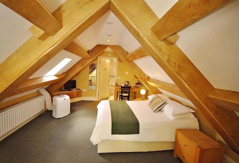 חדר סטנדרט, The Castle